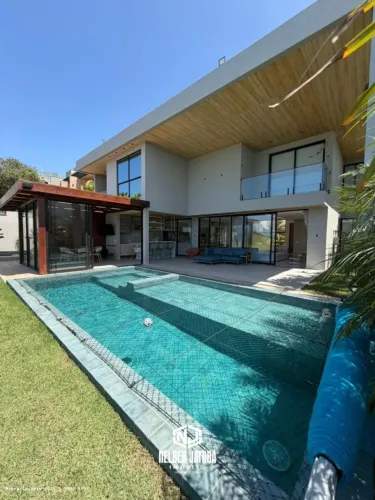 Casa de condomínio em Garça Torta Vista Mar, porteira fechada e alto padrão
