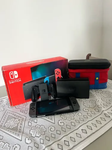 Nintendo Switch V2 Desbloqueado + Kit Completo