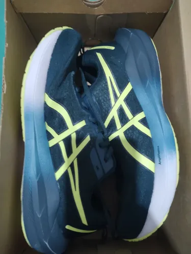 Tênis Asics ?