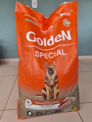 Vendo ração Golden 20 kg