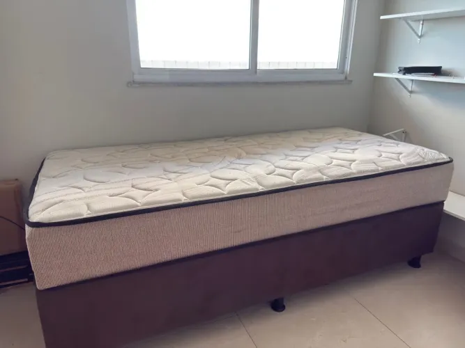 VENDO CAMA BOX USADA 700