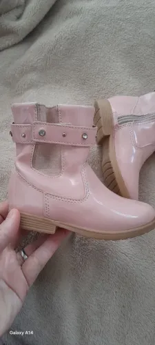 Bota menina tamanho 21