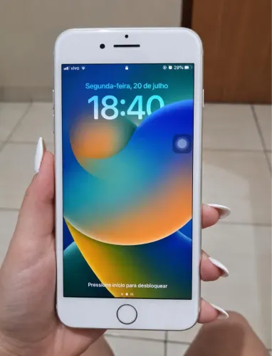 iPhone 8 Plus