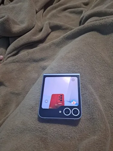 Samsung z flip 6,R$ 3500 para vender logo, novíssimo