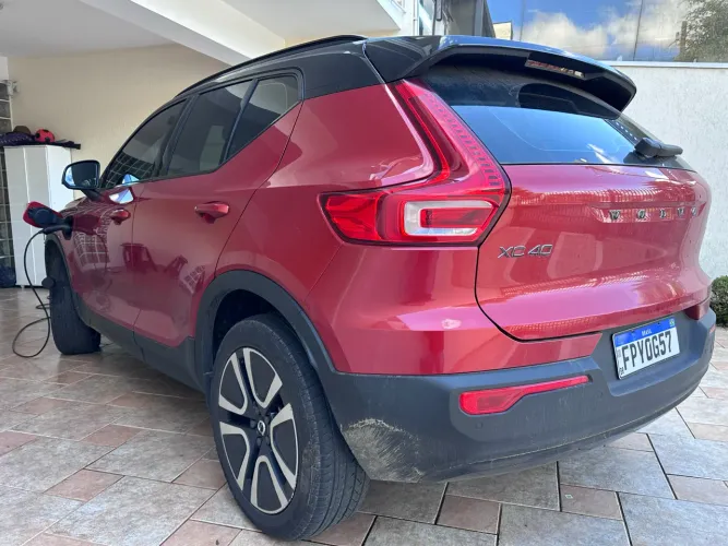 Volvo XC40 XC 40 T-5 Híbrido Momentum 1.5 262cv 2021