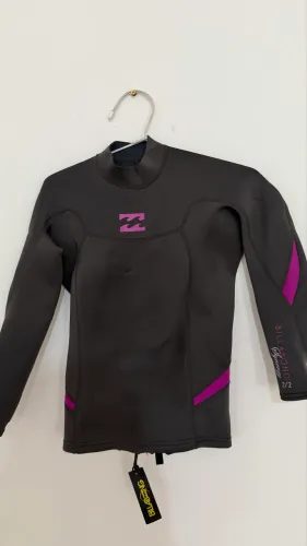 Camisa neoprene feminina Billabong