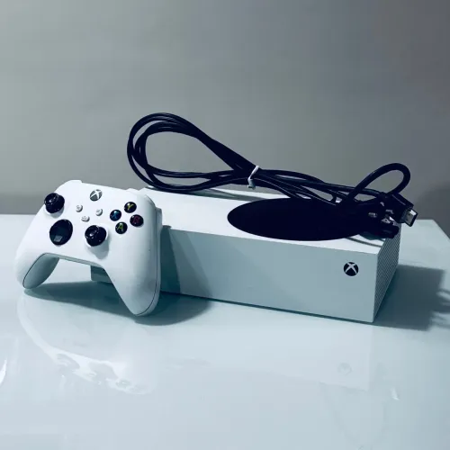 Xbox Series S + 1 Controle | Console Semi Novo em Perfeito Estado