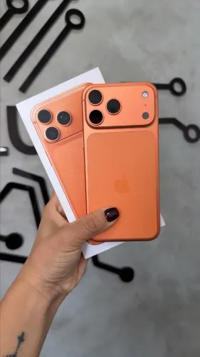 ?iPhone 17 Pro Max Cosmic Orange - 256GB