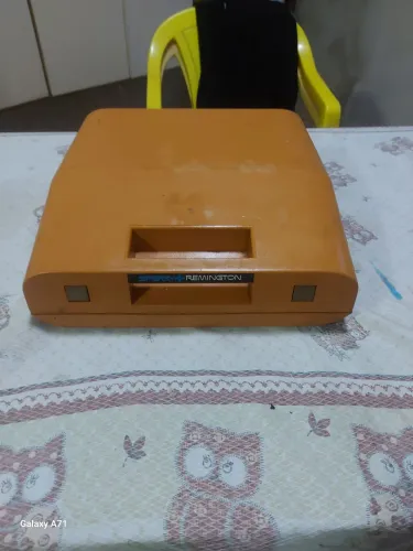 Máquina máquina de escrever antiga
