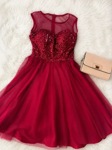 Vestidos em excelente estado
