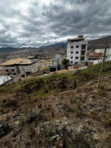 Lote à Venda no Bairro Vila Maquine - Mariana