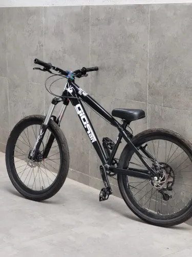 Bicicleta Gios preta