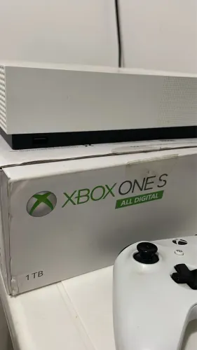 Xbox One S 1TB ACEITO TROCA