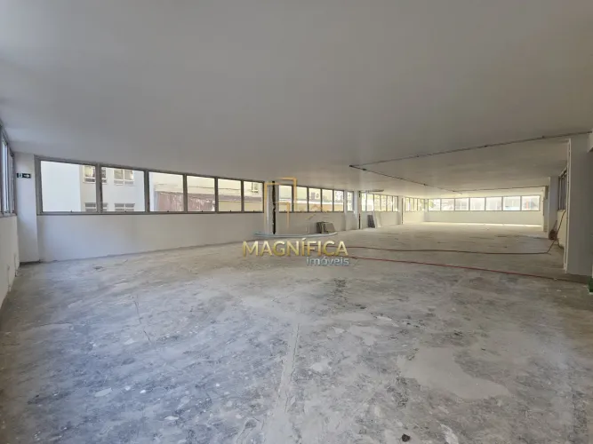 A Laje/Sala - Centro/Batel.Que tal montar sua empresa em um magnífico imóvel localizado em