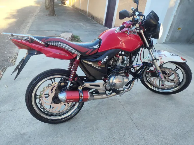 Moto toda Equipada 
