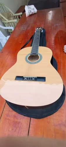 Vendo violão Memphis