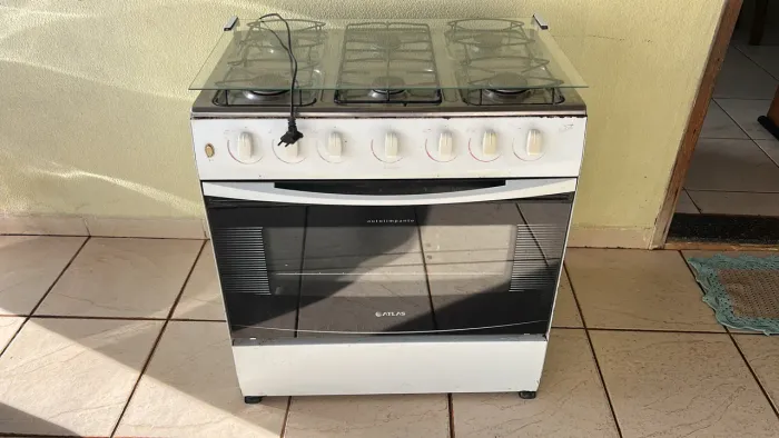 Fogão de 6 bocas