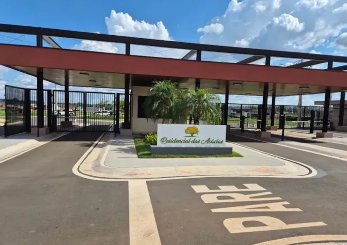 Otimo terreno em condomínio fechado 405 metros quadrados no Residencial Acácias - Paulínia