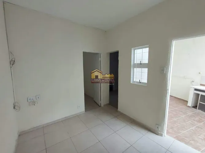 Casa para aluguel, 2 quartos, Vila Maria Helena - Uberaba/MG