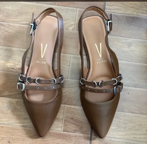 sapato slingback marrom