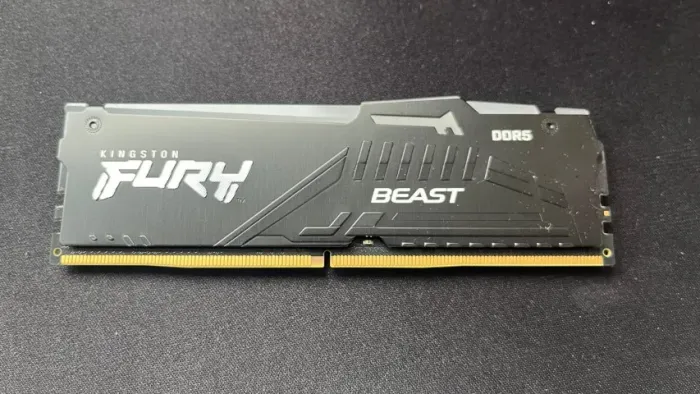 Memória Fury Beast DDR5 RGB 8GB