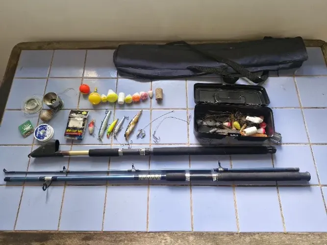 Kit Completo De Pesca 2 Varas - Sendo Uma Telescópicas 