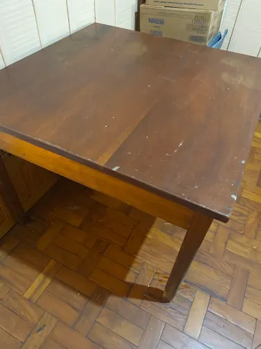 Mesa para quarto/escritório