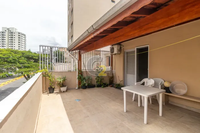 Casa a venda na Vila Romana, 16 quartos, 2 suítes e 3 vagas