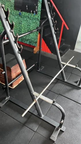 Gaiola de agachamento 