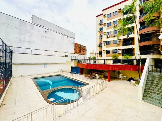 Apto, 98m², 3/4, 2 vgs no Ed. Torre de Bolonha