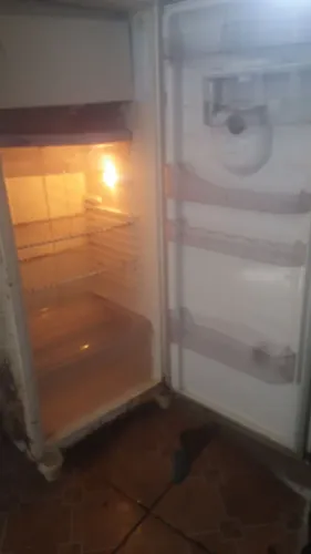 Geladeira $250