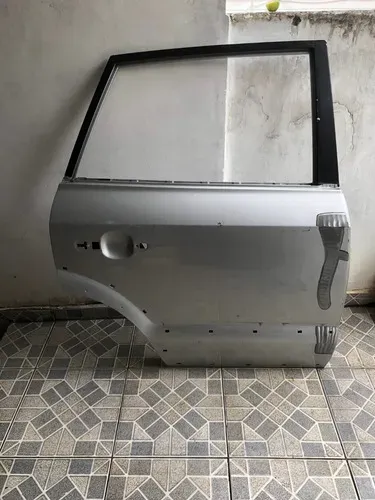 Porta Traseira Tucson Lado Direito 2005 Á 2015 Orig Usado Traseira Direito Prateado