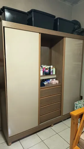Guarda roupa casal