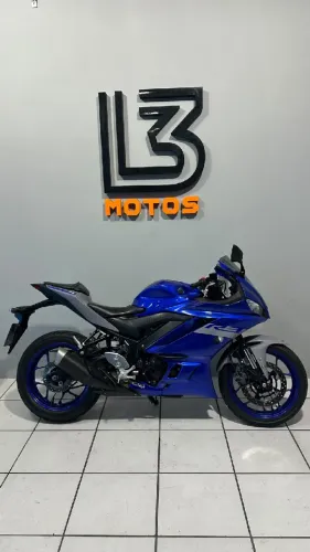 YAMAHA YZF R-3 321 ABS