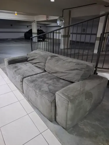 Vendo lindo sofá retrátil.