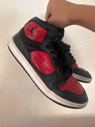  Nike Air Jordan Access Bred