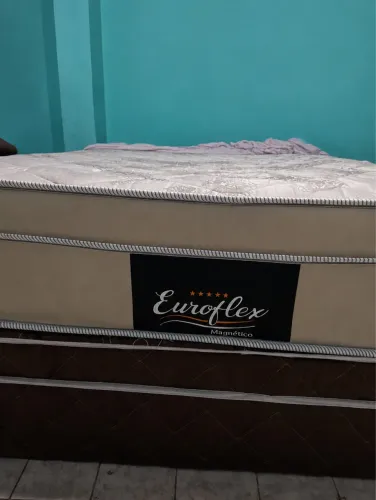 Cama de casal box