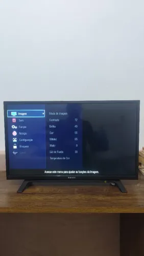 Tv SEMP 32 em ótimo estado de conservação funciona perfeitamente (sem com) não é Smart