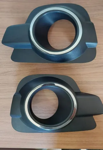 Par Moldura Farol de Milha/Neblina Renault Kwid Intense 2019 Original