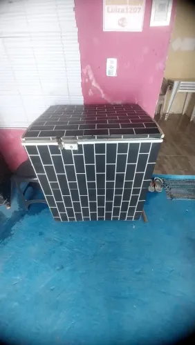 Vendo esse frise está gelando pouco