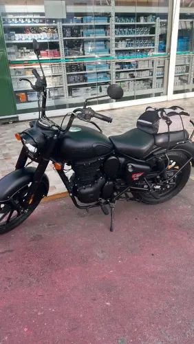 Classic 350 black impecável! Troco ou vendo.
