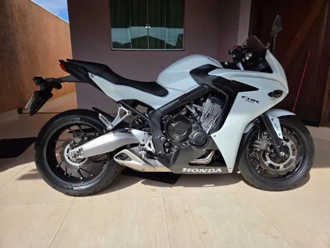 Honda CBR 650F - venda ou troco