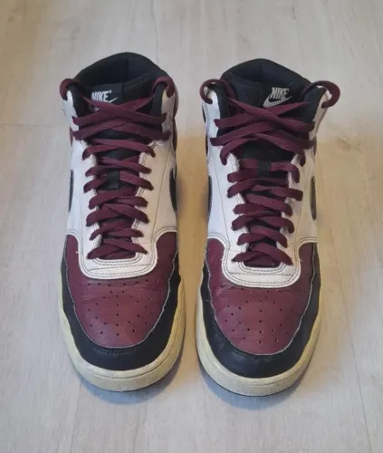 Tênis Nike Court Vision Mid Bordo