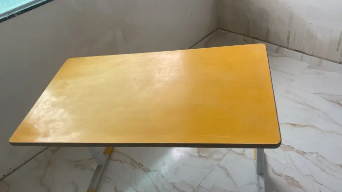 Mesa escrivaninha em MDF