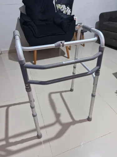 Andador articulável 