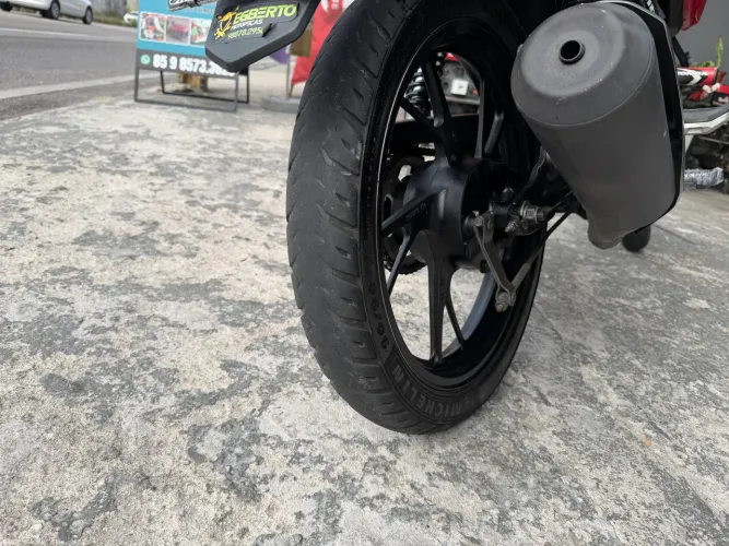 Honda fan 160 em perfeito estado