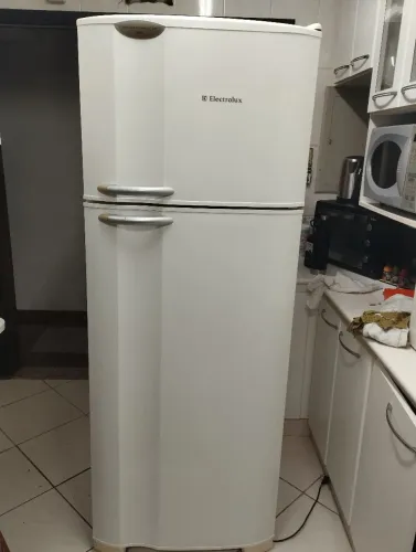 Geladeira duplex Electrolux