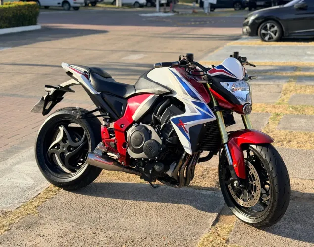 Honda cb1000 2012 , aceito troca ( aberto a proposta)