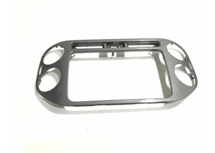 Moldura Difusor / Multimídia Volkswagen Tiguan 2014