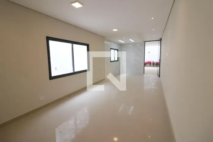 Casa à Venda - Vila Yara, 3 Quartos, 150 m2